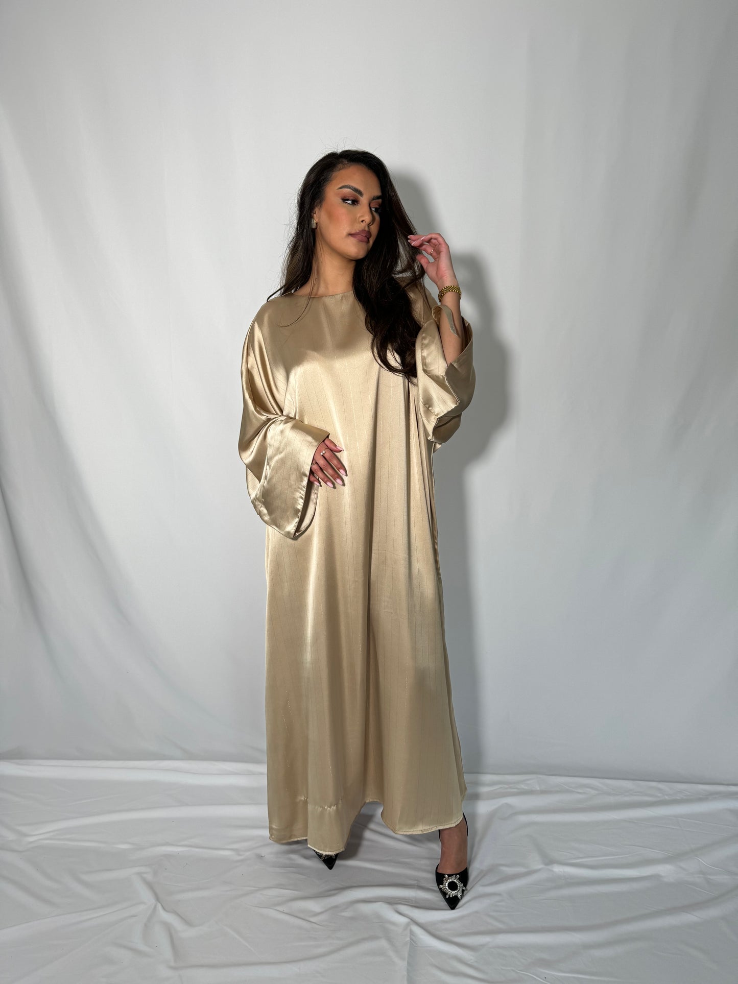 Abaya rayé satiné beige