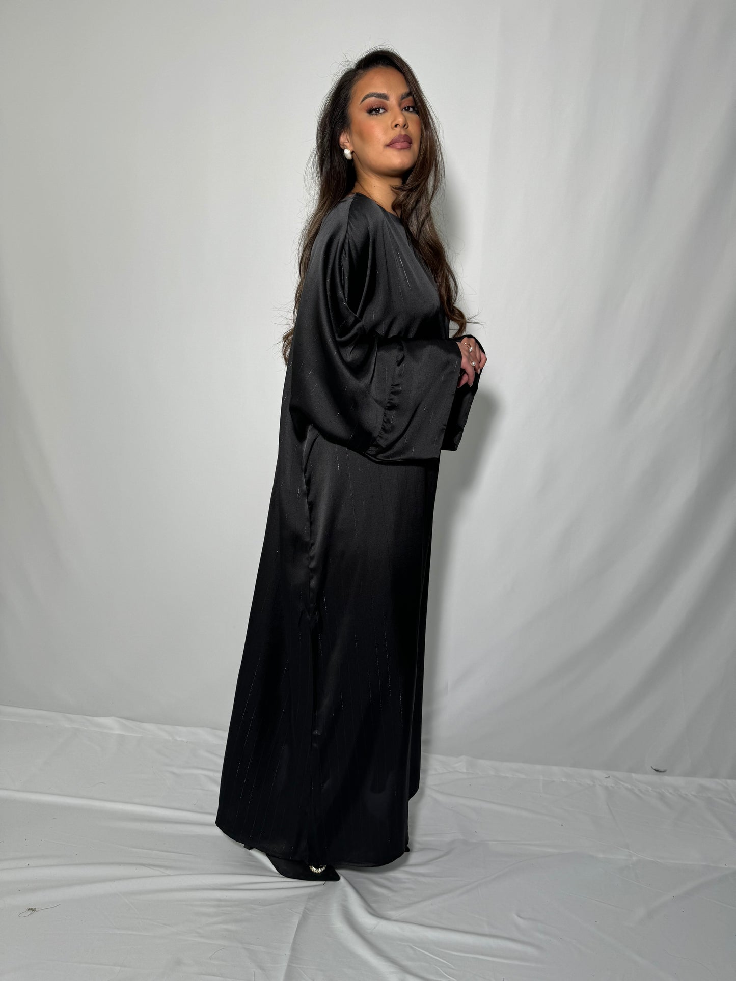 Abaya rayé satiné noir